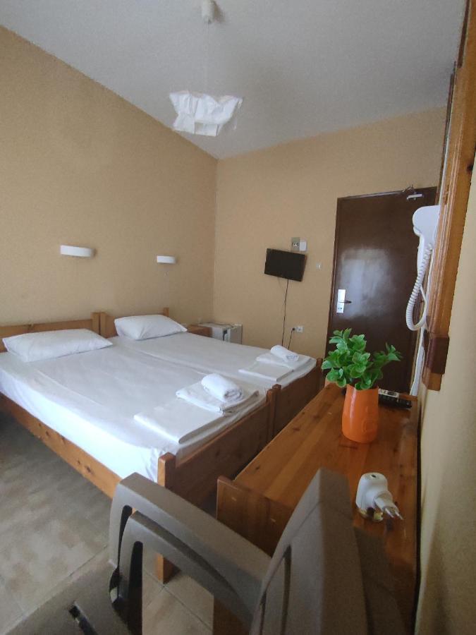קומוטיני Vosporos Hotel מראה חיצוני תמונה