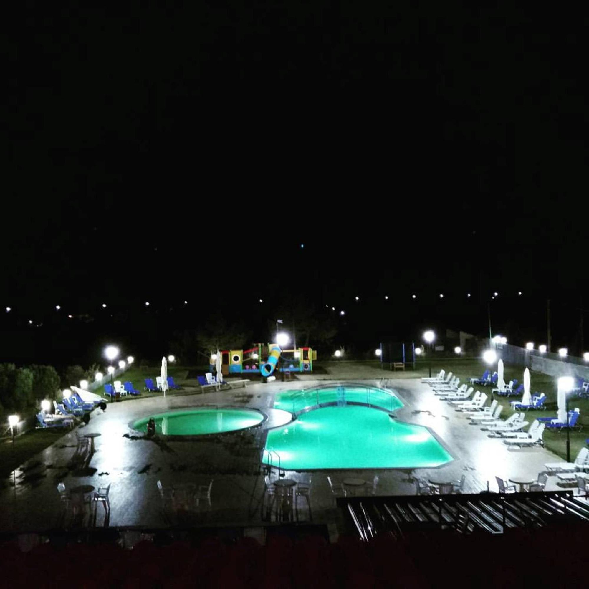 קומוטיני Vosporos Hotel מראה חיצוני תמונה